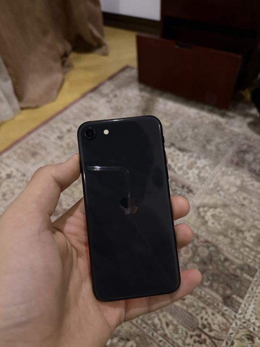 Iphone ES 98% батарея 64гб