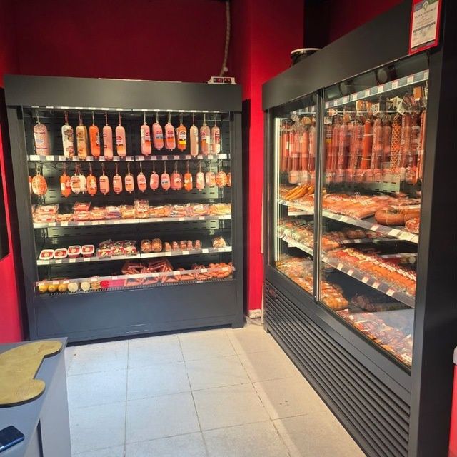 Vitrina xaladilnik zakazga yasaymiz