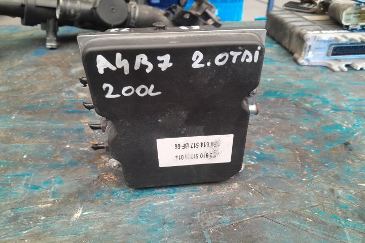 Pompa ABS 8E0910517H / 8E0614517BF 8E0910517H / 8E0614517BF Audi A4 B