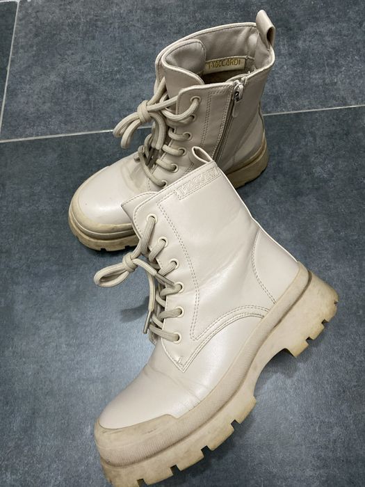 Продается осенний сапоги на девочку.