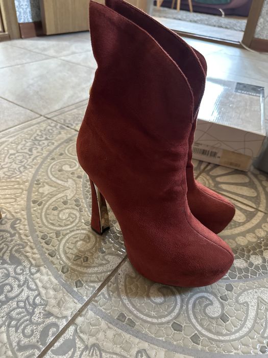 Продам ботильоны за 2000