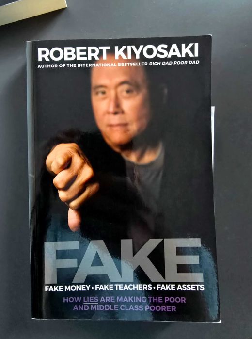 Carte FAKE Money Robert Kiyosaki - engleza