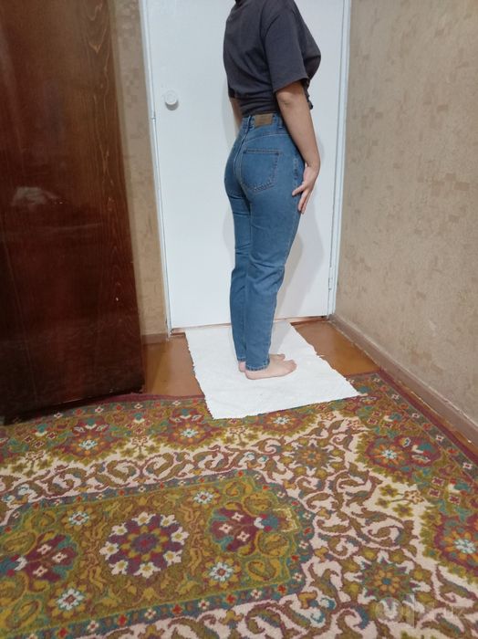 Джинсы, джогеры.