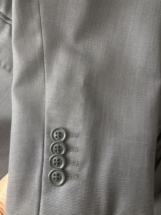 Продам костюм