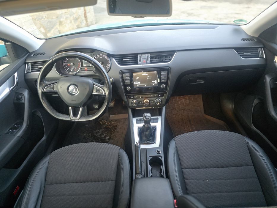 Skoda Octavia  Style 2.0 tdi Euro 6 - bi-Xenon