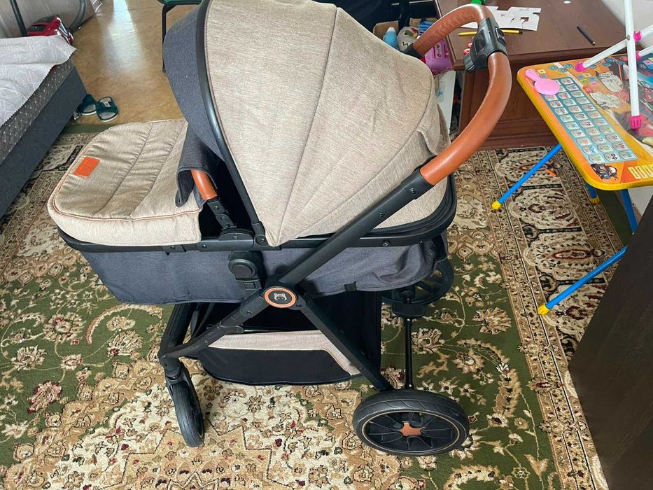Продается коляска Ining baby для новорожденных