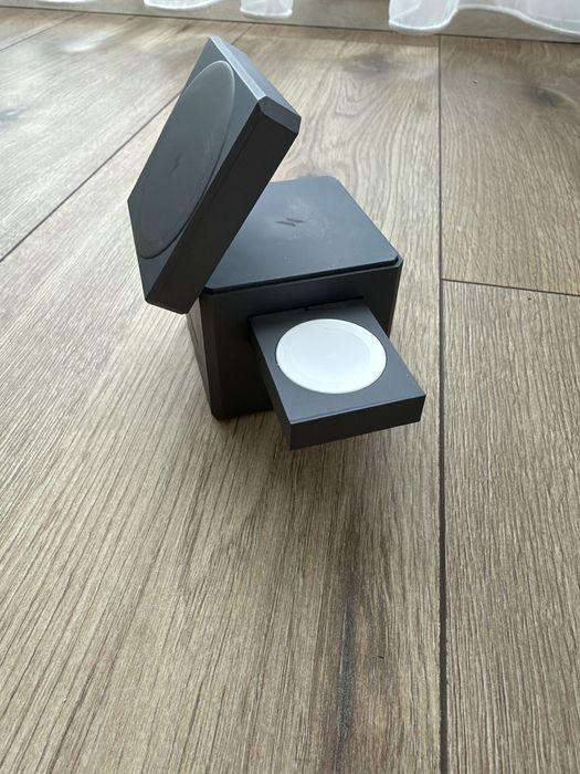 Безжично зарядно Anker 3-in-1 Cube MagSafe, Магнитно, 15W, Бързо зареждане, Сгъваемо, Черно