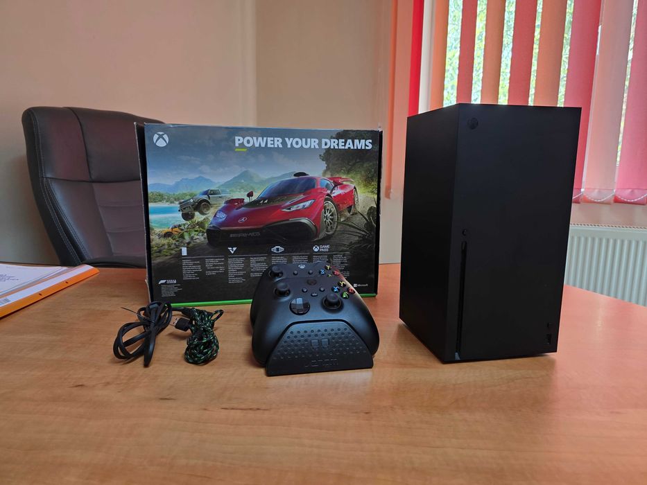 Xbox Series X 1TB – Full Box, stare impecabilă