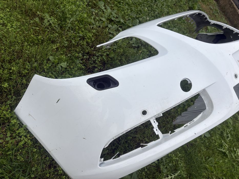 Предна броня за Опел Инсигниа / Opel Insignia A  2009 - 2012