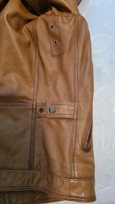 Geaca piele Massimo Dutti deosebita