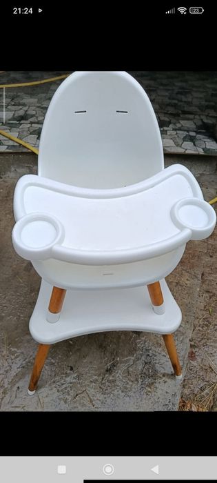 Scaun multifuncțional de  masă pentru copii