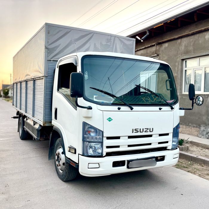 ISUZU Бортовой с тентом