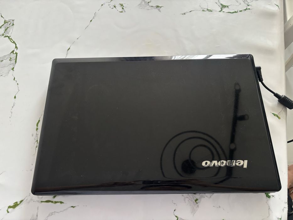 Lenovo  G585 ноутбук