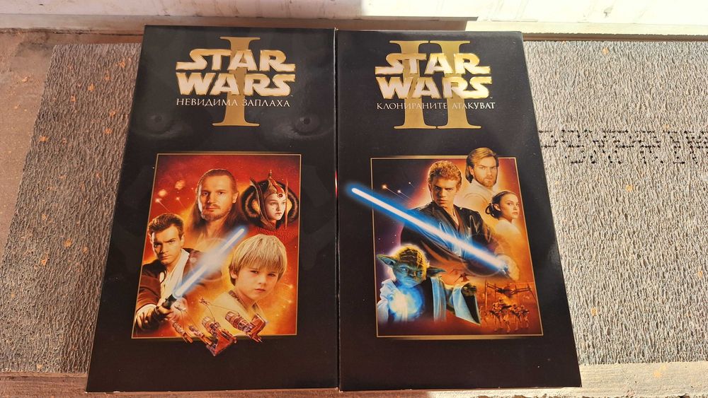 колекционерски видеокасети Star Wars: Episode I - The Phantom Menace & Star Wars: Episode II Attack  of the Clones
