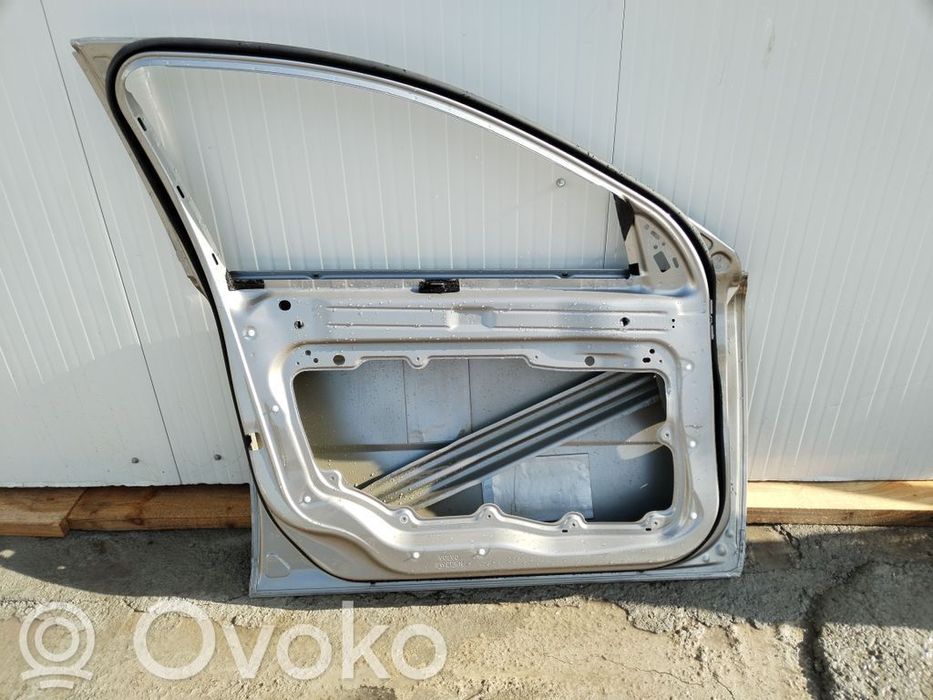 Usa stanga fata Volvo V70, S60, S80, 2007, 2008, 2009, 2010, 2011, 2012, 2013.