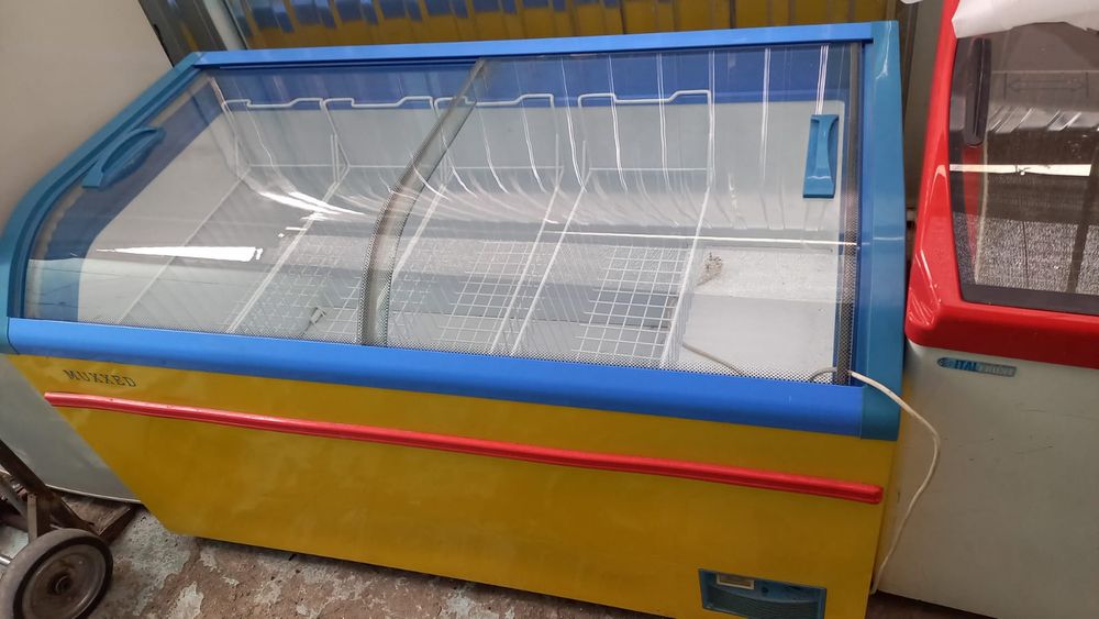 Продам морозильник 400л