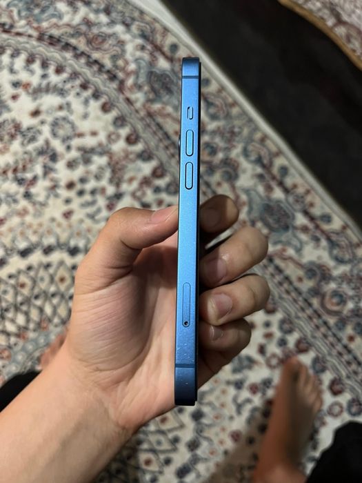 Продам iphone 13