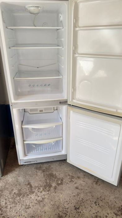 Продается холодильник полностью в рабочем состоянии