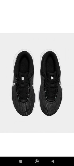 Кроссовки  новые Nike оригинал 42размер