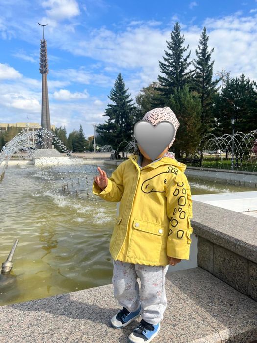 Куртки Zara, Next