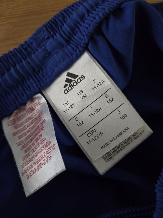 Pantaloni scurți băieți Adidas, 9-12 ani, ca noi