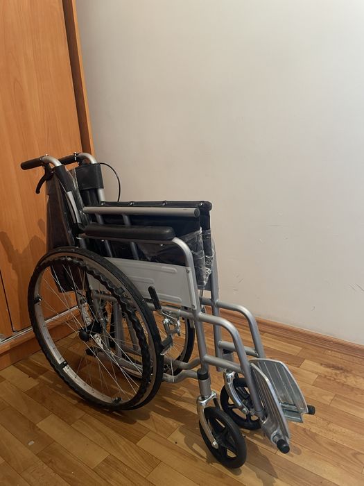 Инвалидная коляска