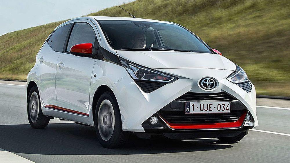Far stânga aygo  si far dreapta aygo model dupa 2019
