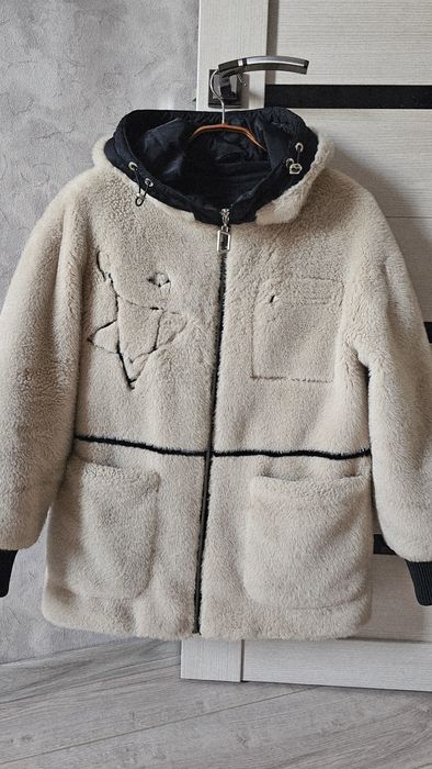 Продам женскую теплую одежду