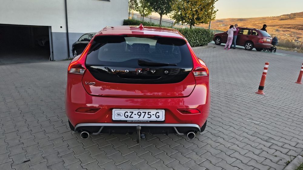 VOLVO V40 2016 — imagine 3