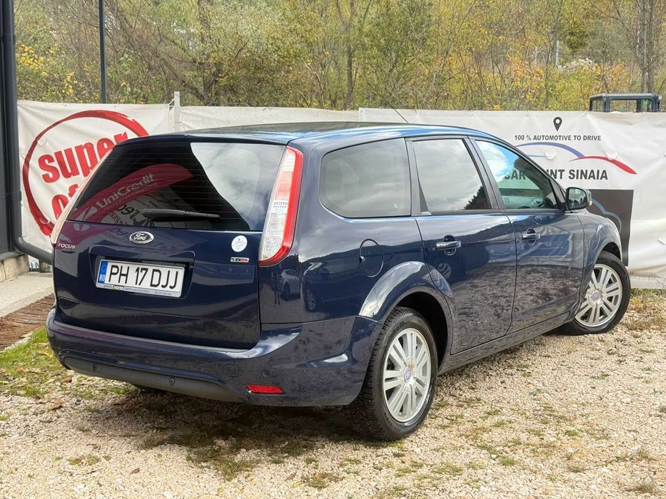 FORD Focus 2011 — imagine 26