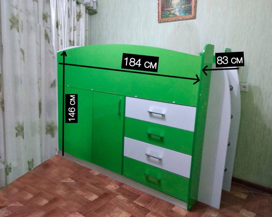 Кровать высокая+ новый матрас.Идеальное состояние