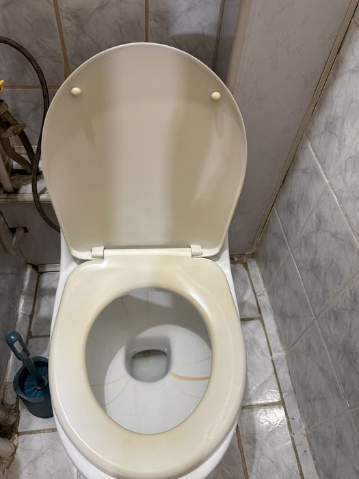 Продам унитаз б/у
