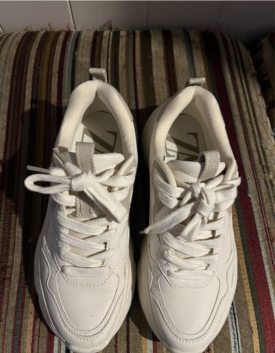 Кроссовки ZARA. ,0