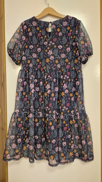 Рокля RESERVED  и жилетка H & M