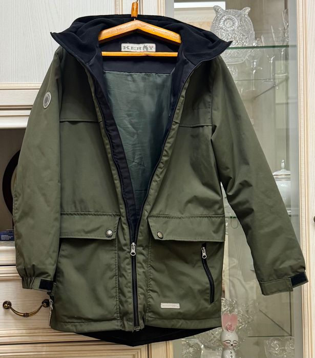 Демисезонная куртка для мальчика на рост 152 см