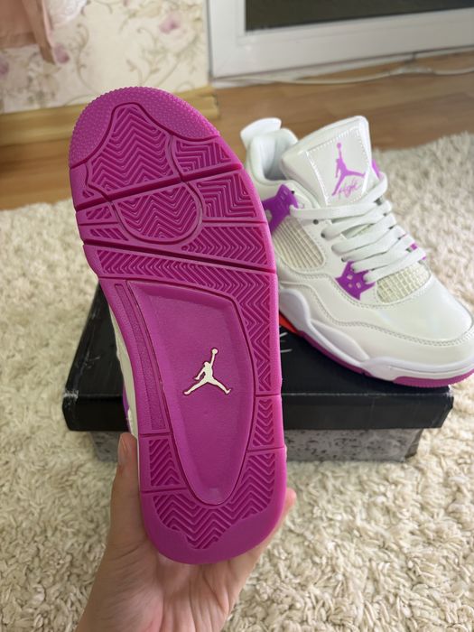 Air Jordan 4 Retro "Hyper Violet" marimea 37.5