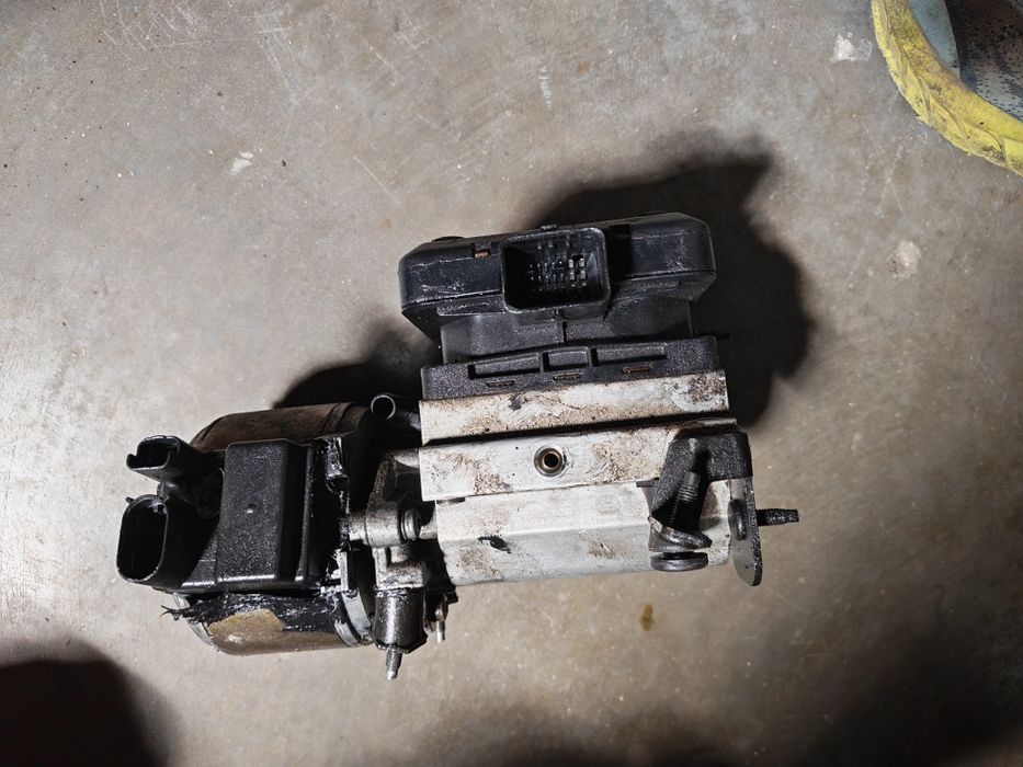 Pompa hidractiv 3 Citroen C5 X7 1500lei