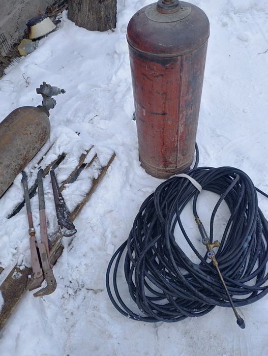 Продам кислородный баллон