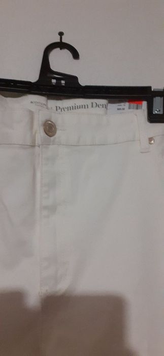 Нови големи дамски дънки