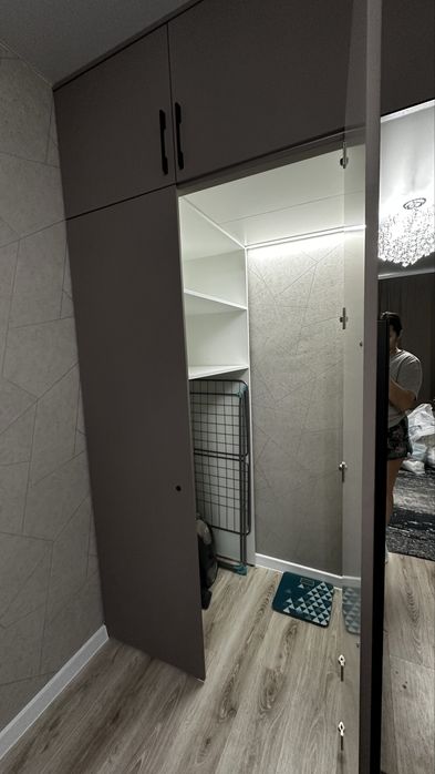 Продам шкаф-гардеробную