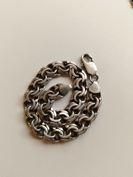 Цепочка с крестиком и браслет