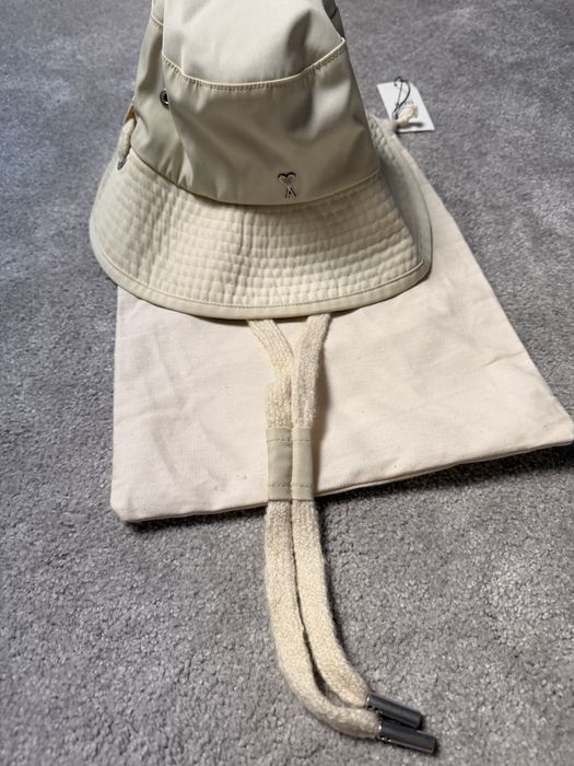 Sapca Ami Paris Bucket Hat