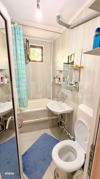Apartament 3 camere, 48 mp, zona Micro 19