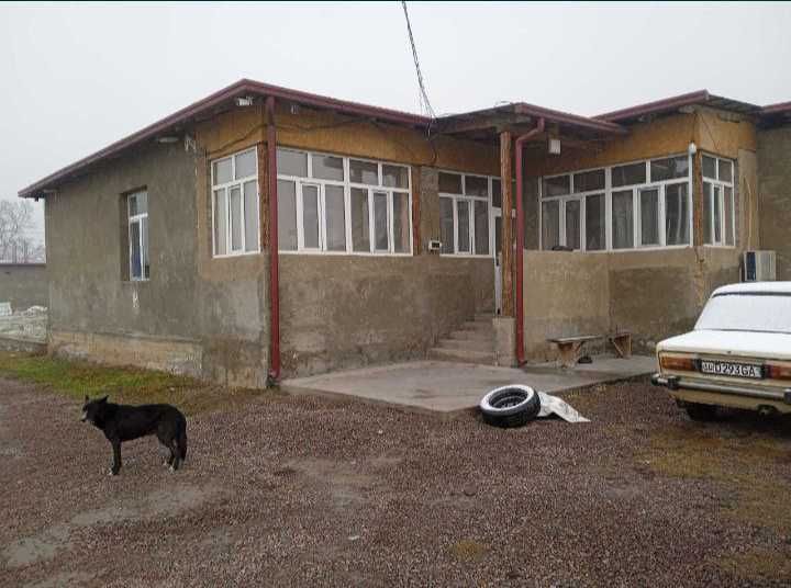 Нурбодда шахарчасида бино иншоат сотилади