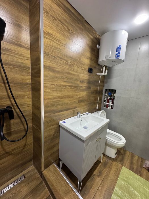 Buxoro vil Buxoro shahridan srochno 2 xonali uy sotiladi