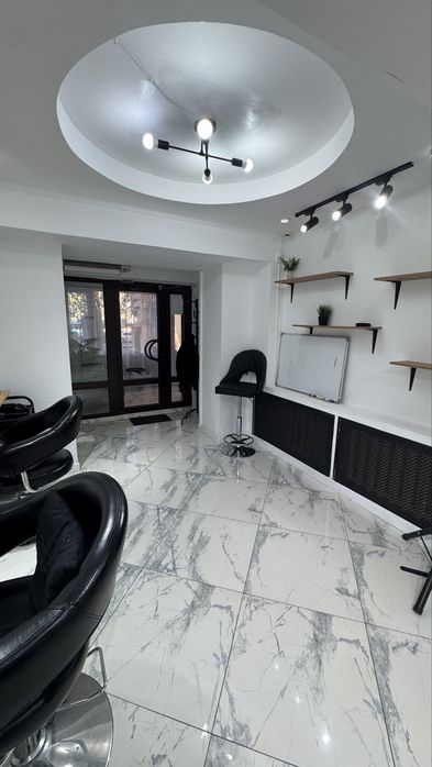 Сдам в аренду парихмахерское кресло