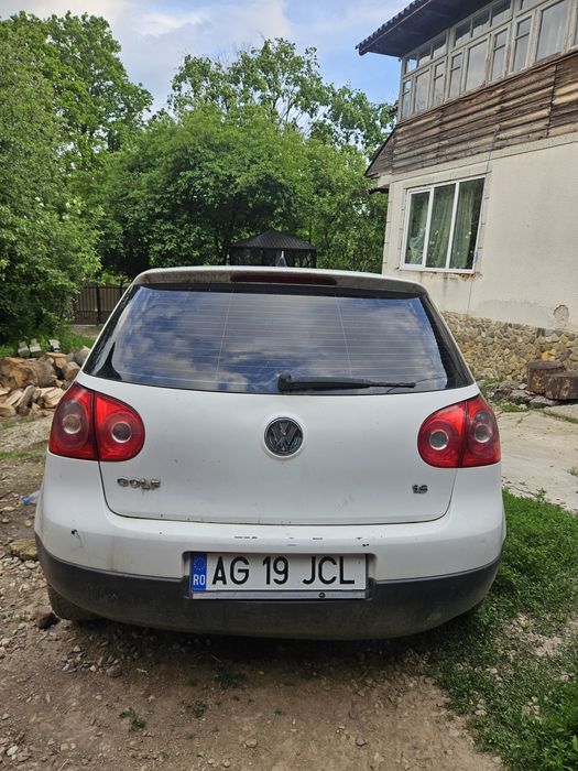 Vând golf 5 1.6fsi 2008