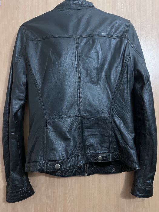 Кожанка, р42.   продам