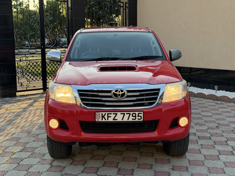 TOYOTA Hilux 2012 — imagine 3
