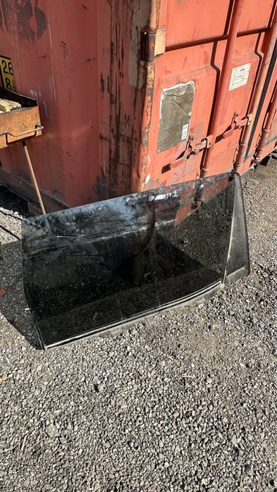 Дверь на Альфард